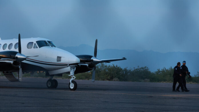 Avión en el cuál arrestaron al Mayo Zambada