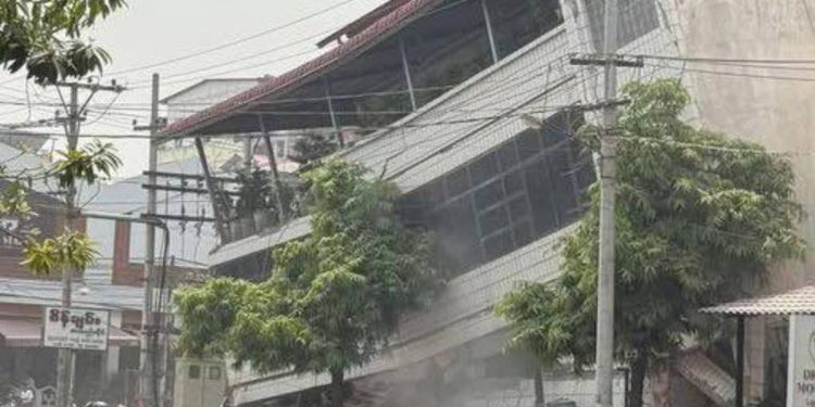 Sismo en Birmania suma casi 200 replicas y ha dejado mil 700 muertos