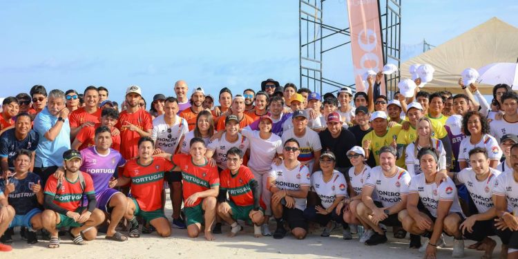 Inauguran el torneo de fútbol playero “Cancún Nuuch League 2025”