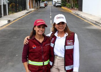 Ana Paty Peralta y Mara Lezama constatan repavimentación de calles en SM 44