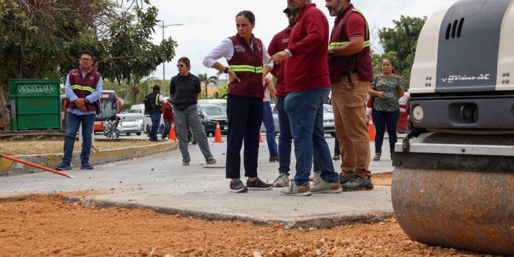Ana Paty Peralta, supervisó los trabajos de mantenimiento de la Glorieta de la Historia de México