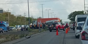 Accidente en carretera Playa del Carmen-Benito Juárez deja un lesionado