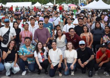 Ana Paty Peralta celebra con la juventud el 55 Aniversario de Cancún