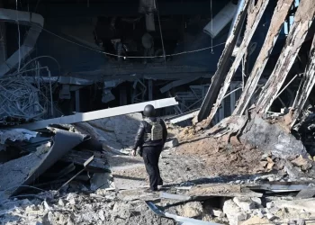 Ataque de misiles rusos contra Kiev deja muertos y tensión internacional