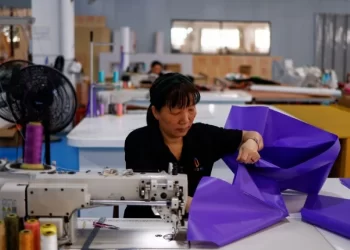 China desata guerra arancelaria en TikTok: creadores exponen el origen de productos de lujo