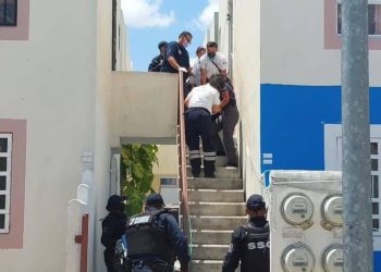 Hombre termina con las vísceras de fuera en Playa del Carmen
