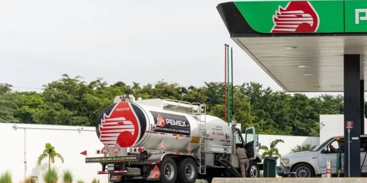 Pemex cae en picada: pierde pierde más de 43 mil mdp en los primeros tres meses del año