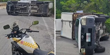 Vuelca camión en Avenida Huayacán y causa caos vial