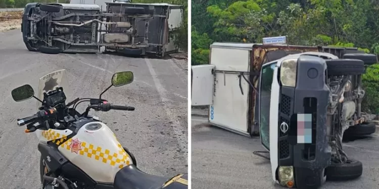 Vuelca camión en Avenida Huayacán y causa caos vial