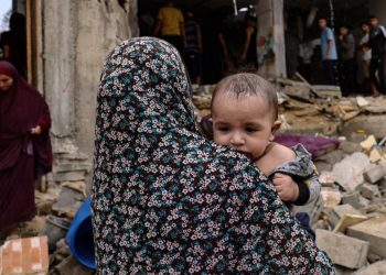 Guerra en Gaza miles de bebés mueren entre el fuego y el hambre