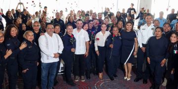 Ana Paty Peralta celebra el Día de las Madres con integrantes de la Secretaría de Seguridad Ciudadana y Tránsito