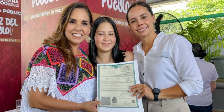 Realizan audiencia “La Voz del Pueblo”, en el domo deportivo de la Supermanzana 103 de Cancún