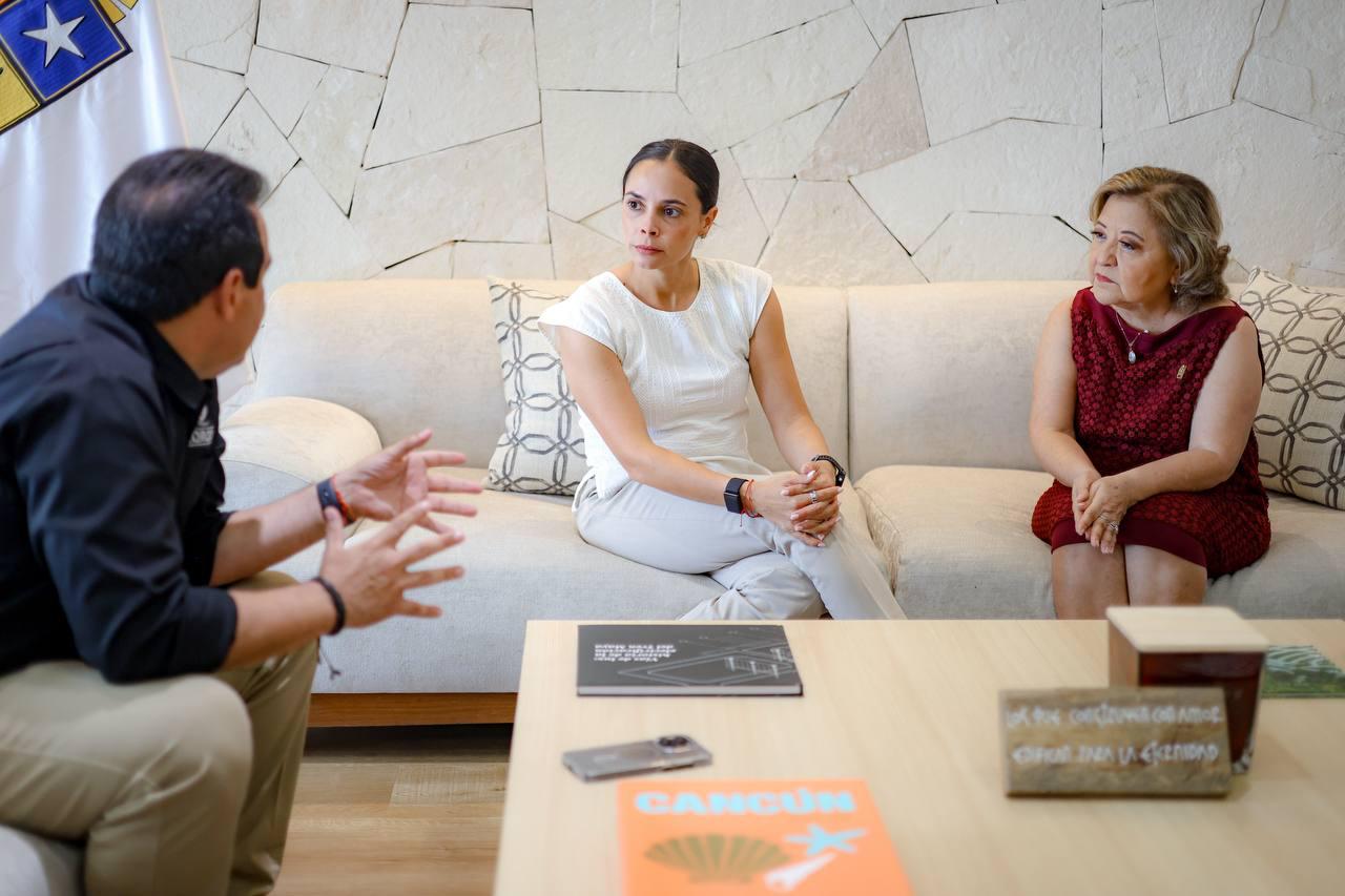 Ana Paty Peralta firma convenio de colaboración de la plataforma “PERGUB”