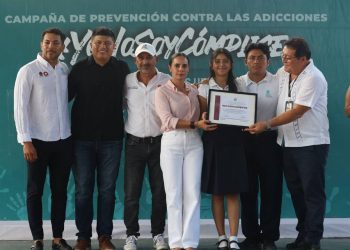 Otorgan el reconocimiento “Yo no soy Cómplice” al Colegio de Bachilleres Plantel Cancún 2