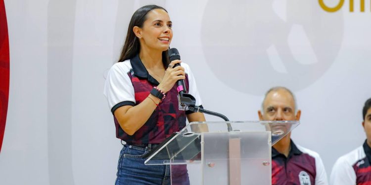 Ana Paty Peralta impulsa a jóvenes atletas rumbo a la CONADE 2025