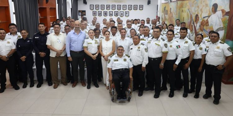 Dirección de Tránsito recibe capacitación del “Protocolo de Atención Ciudadana para Trámites y Servicios”