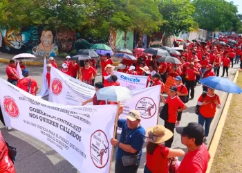 Cancun se une al paro nacional docente