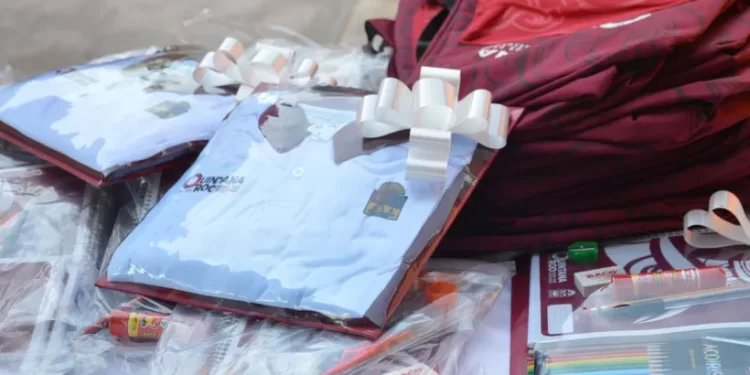 Entrega de útiles escolares 2025 SEQ beneficiará a miles de alumnos
