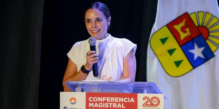 Ana Paty Peralta promueve protección de datos personales en Benito Juárez