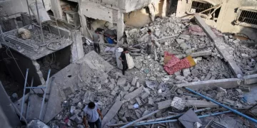 Fallecen 70 personas por bombardeos israelíes contra la Franja de Gaza 