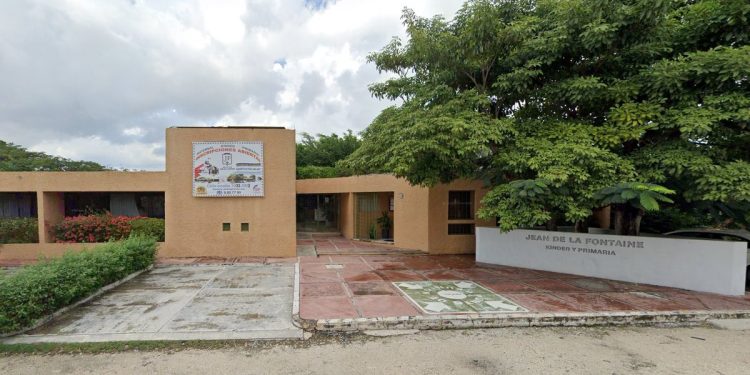 Se cayo un Ventilador en Escuela de Cancun