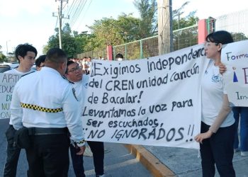 Más de 600 estudiantes del CREN Cancún protestan ante la SEQ