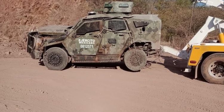 Mueren 6 militares tras explosión de narcomina