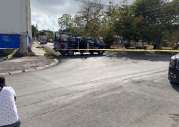 Terror en Cancún: Hallan cuerpo embolsado frente al Colegio Hispano