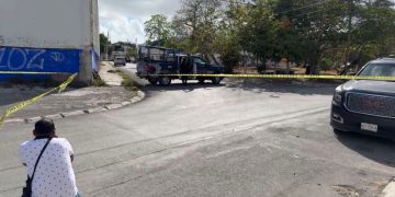 Terror en Cancún: Hallan cuerpo embolsado frente al Colegio Hispano