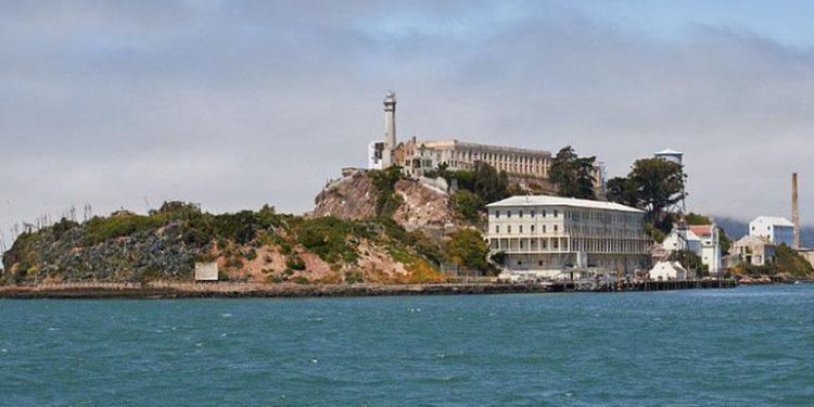 Trump ordena la reapertura Alcatraz de máxima seguridad