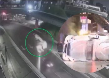 VIDEO: Volcadura pipa con combustible en Periférico de la CDMX