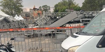 Cae escenario en CDMX