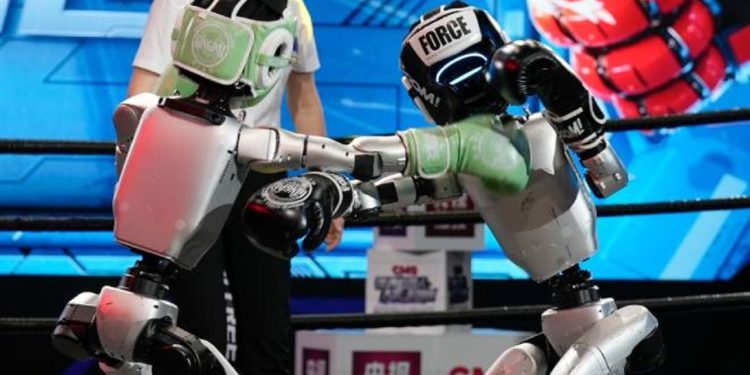 Primer Torneo de Kickboxing entre Robots Humanoides en China