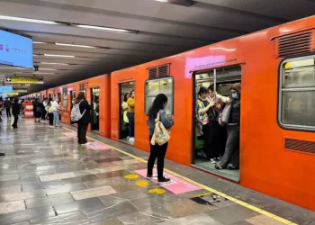 Pinchazos en el metro de la ciudad de Mexico