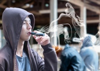 Prohíben los vapes en México y su uso se dispara entre jóvenes