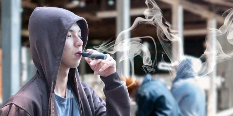 Prohíben los vapes en México y su uso se dispara entre jóvenes