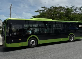 Nuevo transporte público en Cancún con autobuses eléctricos