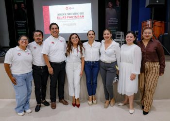 Ana Paty Peralta fortalece liderazgos femeninos