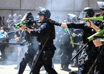 Toque de queda en Los Ángeles por protestas violentas
