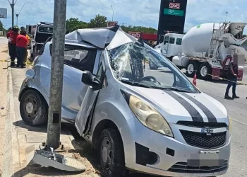 Docente pierde la vida en aparatoso choque sobre Av. López Portillo