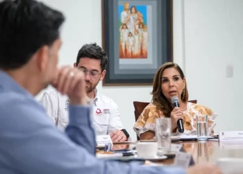 Mara Lezama Lidera Mesa Contra el Sargazo