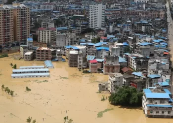 Inundación en China deja destrucción histórica