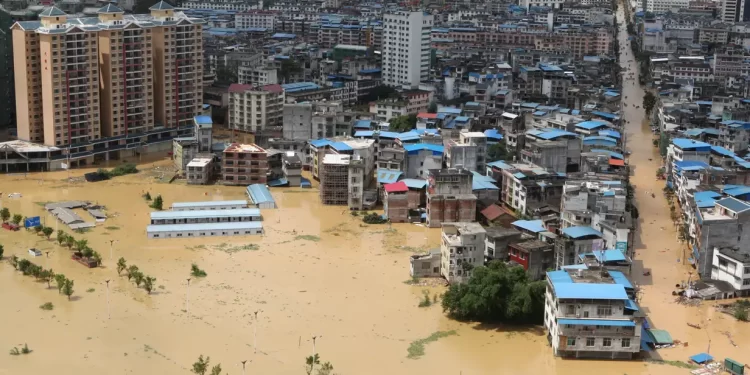 Inundación en China deja destrucción histórica
