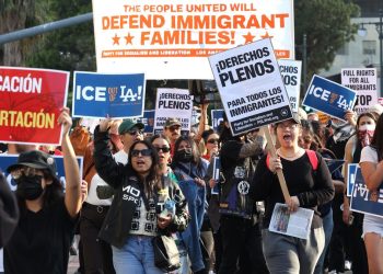 Redadas en Los Ángeles provocan caos