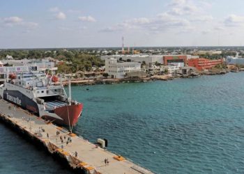 Cuarto muelle en Cozumel genera debate social