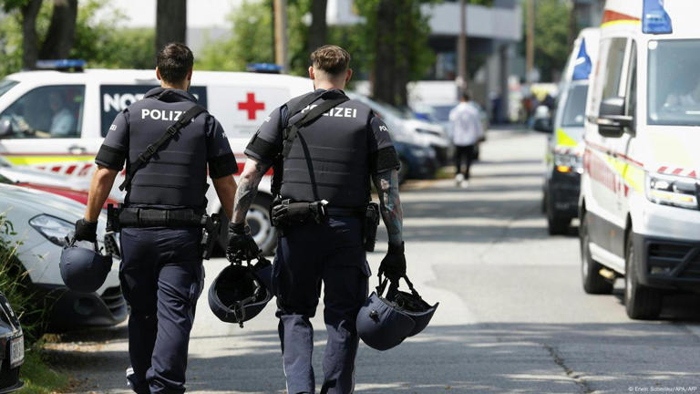 Tiroteo escolar en Austria deja 10 muertos; agresor se suicidó 