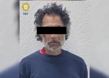 Detienen a hombre por dejar a su madre muerta en silla de ruedas