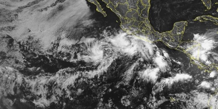 Bárbara se debilita a tormenta tropical tras perder fuerza como huracán categoría 1