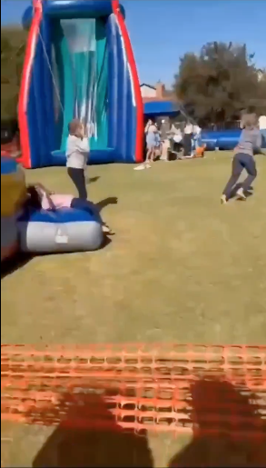 Castillo inflable salió volando durante festival escolar en Krugersdorp, Sudáfrica
