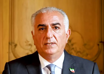 Reza Pahlaví declara el fin del régimen islámico